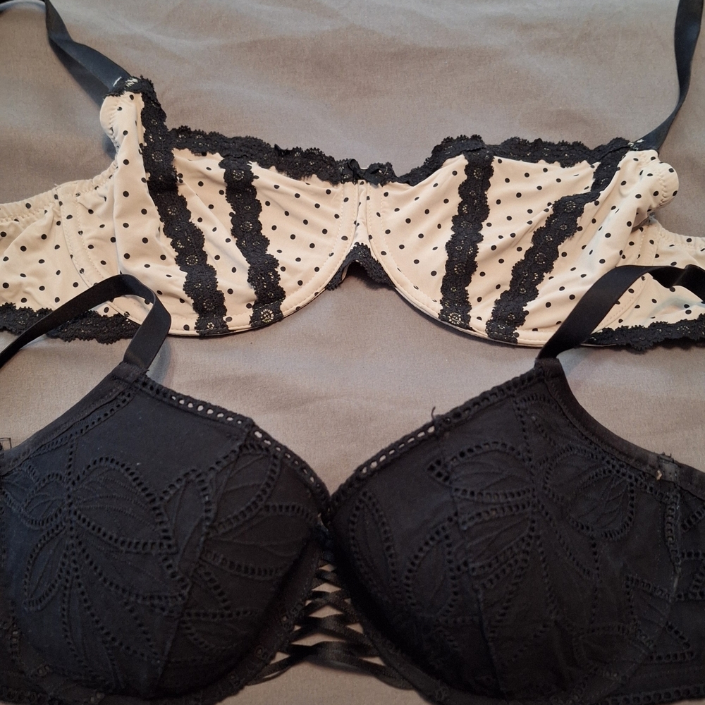 Lot Of 2 Aerie Balconette Bras/Elegant Black and Cream Lace Bras Size 36 C